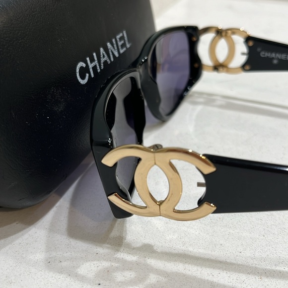 Chanel Sunglasses - Picture 3 of 8